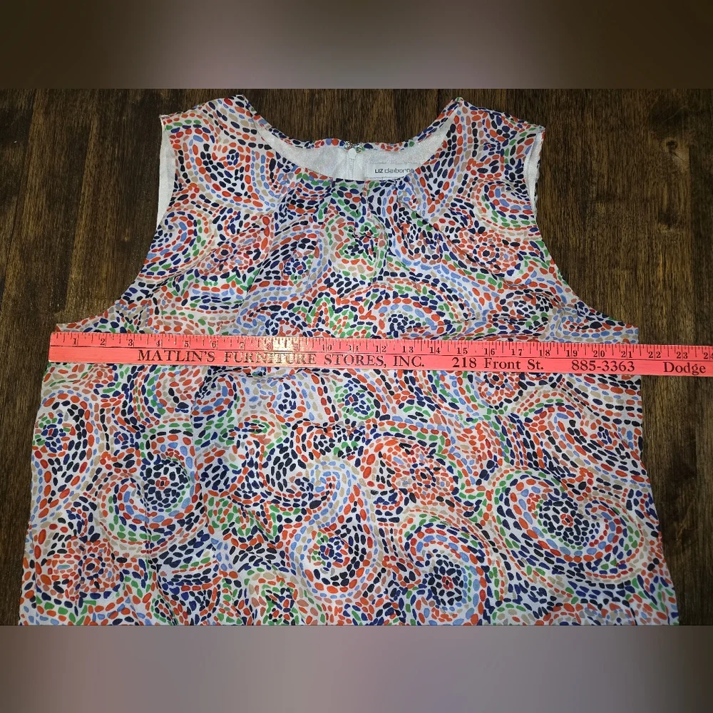 Liz Claiborne vibrant tank